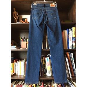 levi's 714 straight leg